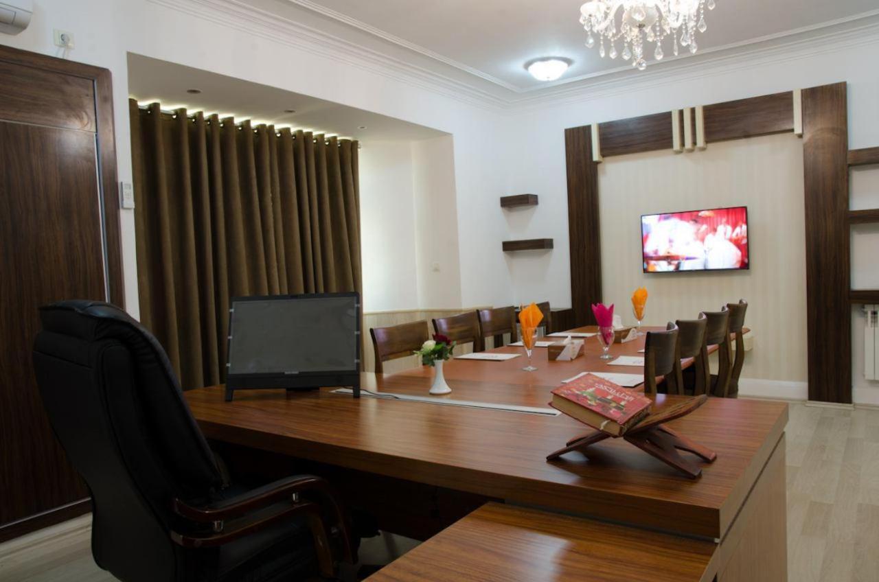 Arg Hotel هرات المظهر الخارجي الصورة
